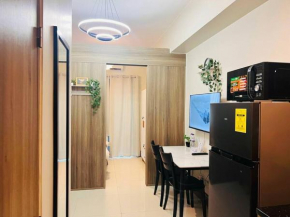 1BR Unit Condotel w Balcony FAME Residences -FM26